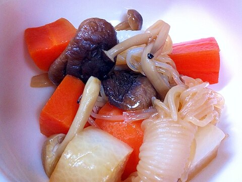 糸こんにゃく、根菜と茸の煮物